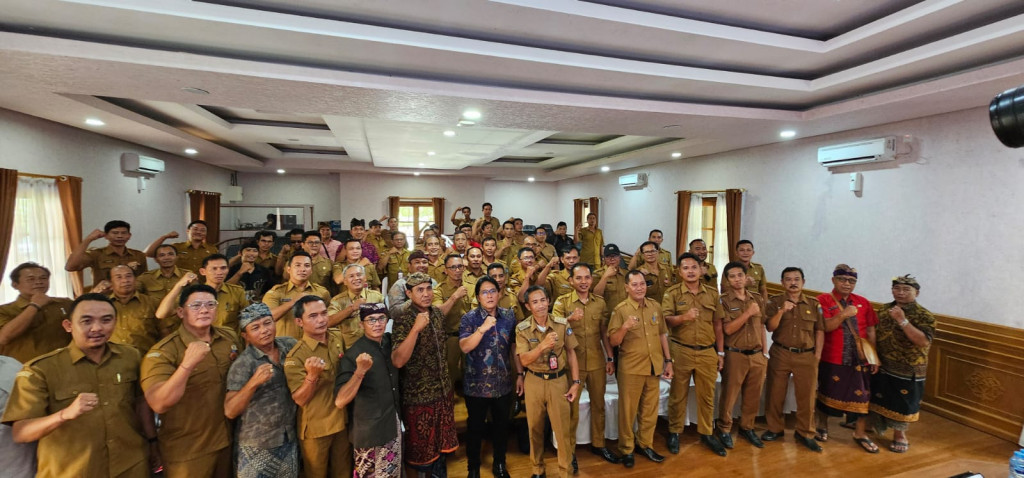 Bupati Giri Prasta Tatap Muka dengan FK2D se-Abiansemal